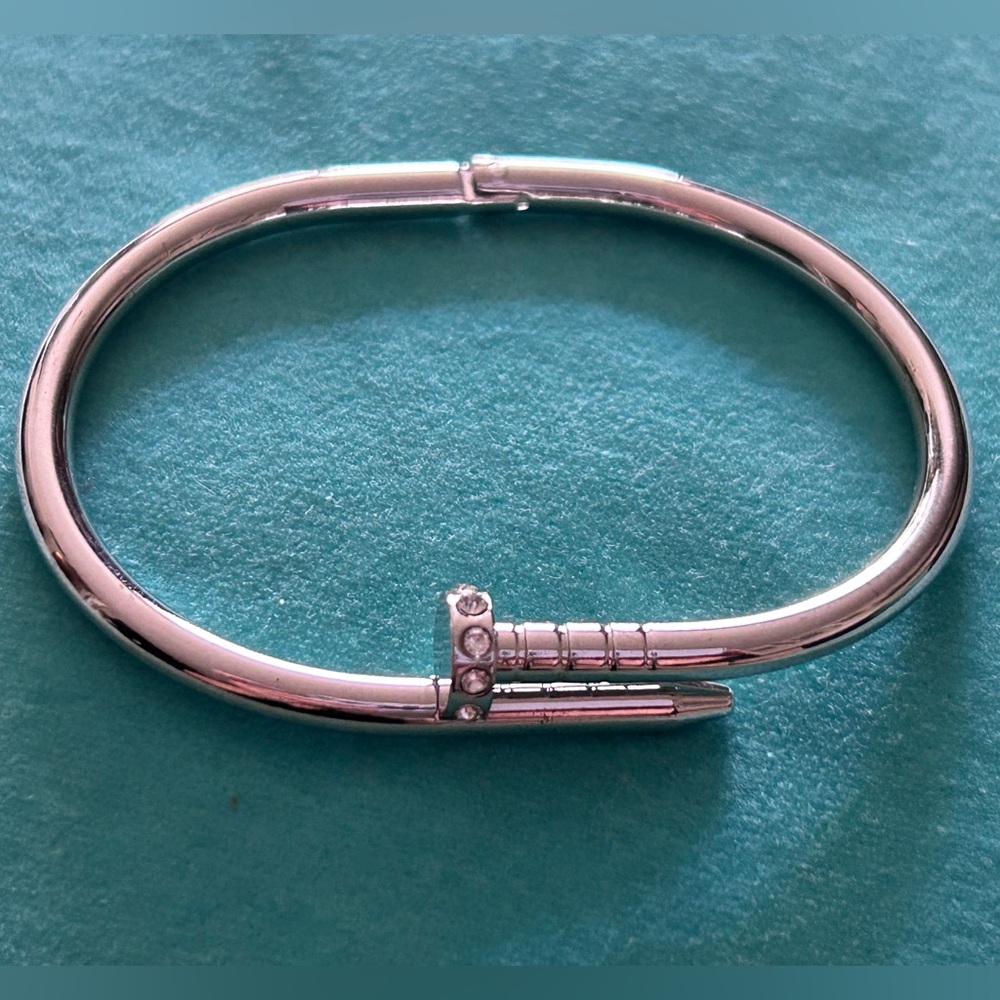 SILVER TONE NAIL HEAD BRACELET CUFF BANGLE BRACELET WITH BLING